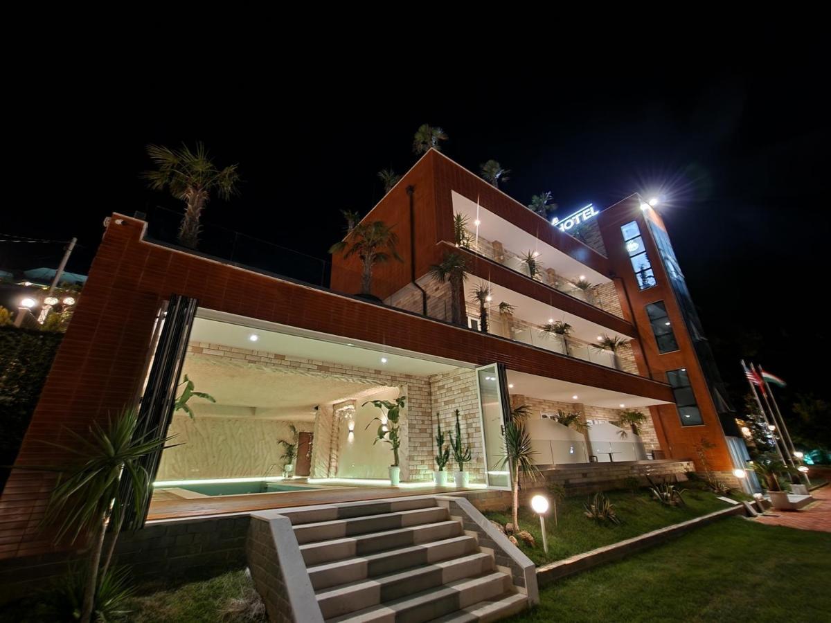 Festim Villa Hotel Kanine Buitenkant foto