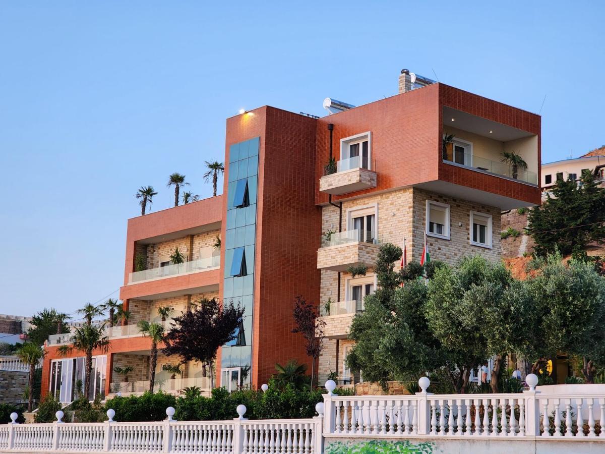 Festim Villa Hotel Kanine Buitenkant foto