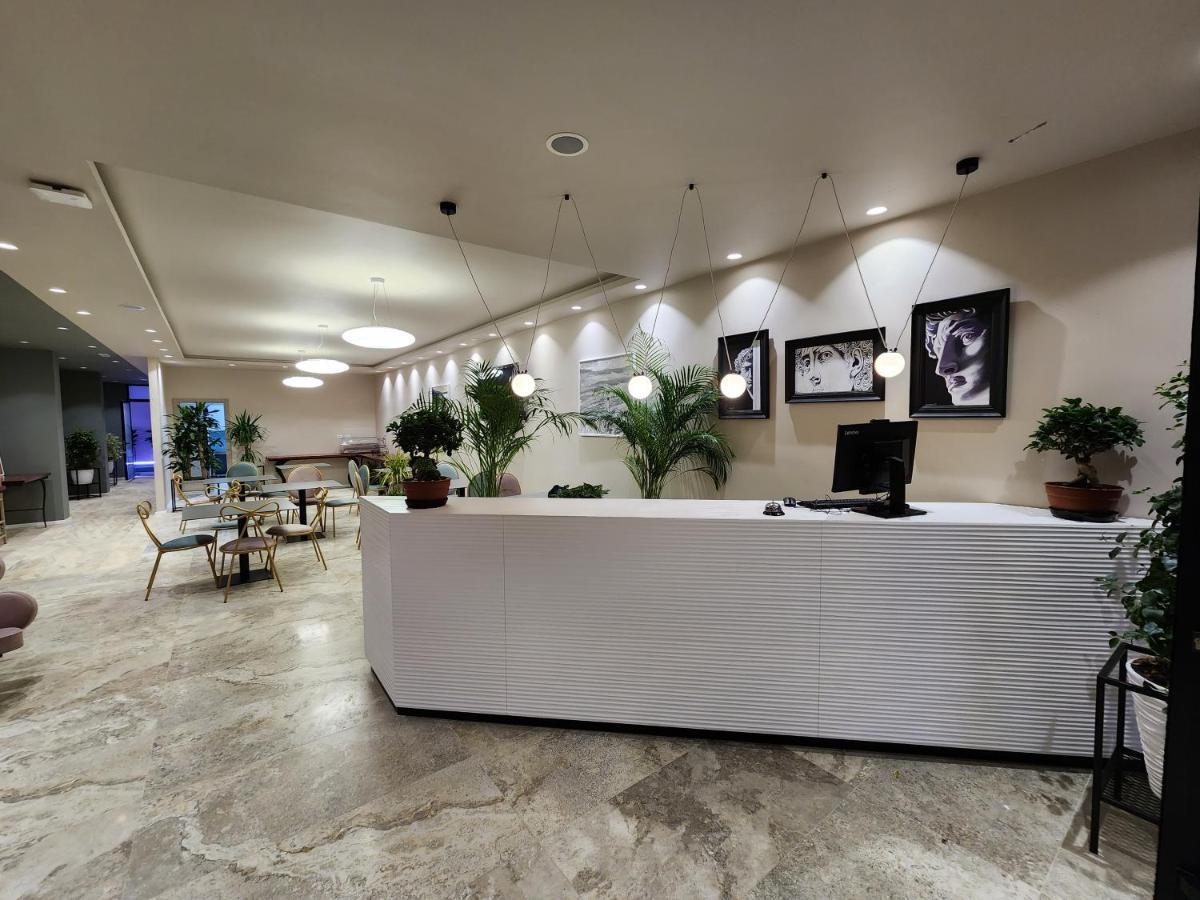 Festim Villa Hotel Kanine Buitenkant foto