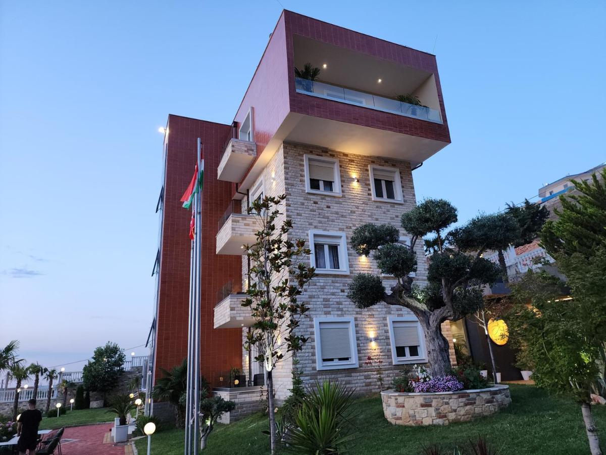 Festim Villa Hotel Kanine Buitenkant foto