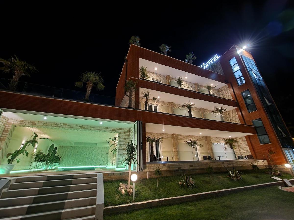Festim Villa Hotel Kanine Buitenkant foto