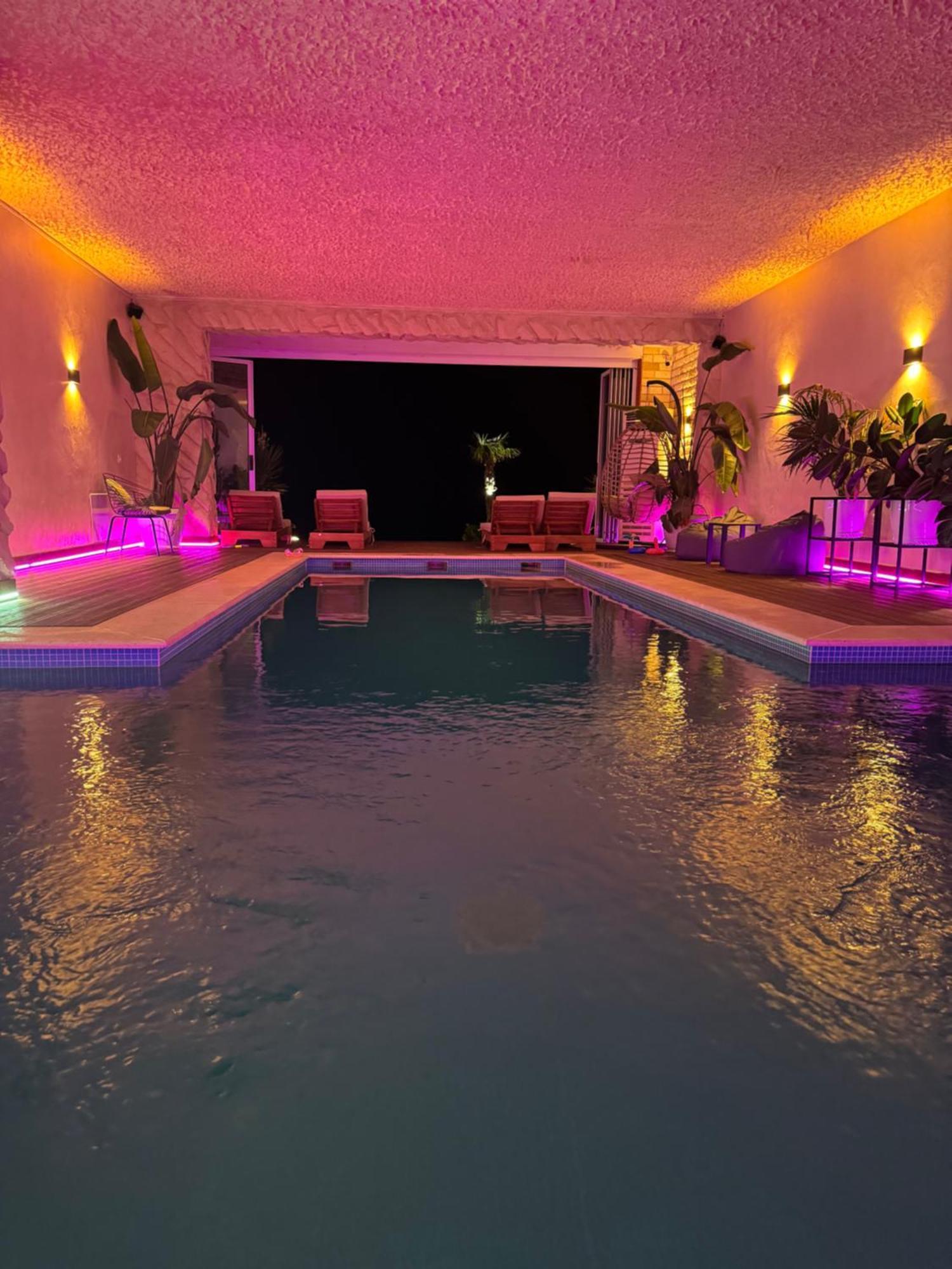 Festim Villa Hotel Kanine Buitenkant foto